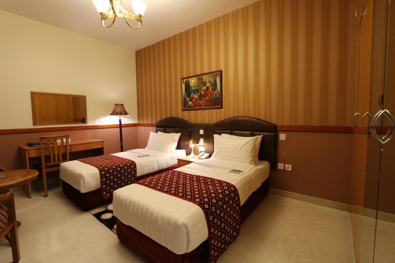 New California Hotel 두바이 외부 사진