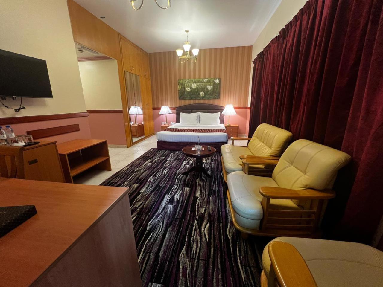 New California Hotel 두바이 외부 사진